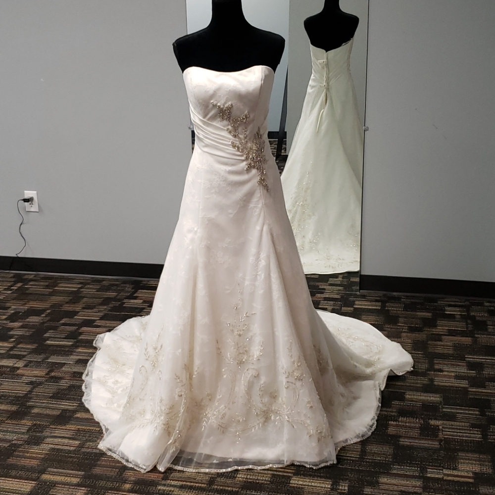 Impression wedding, strapless,lace overlay,size 14